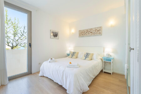 Master Bedroom In 3 Bedroom Townhouse In Son Serra De Marina With Ensuite