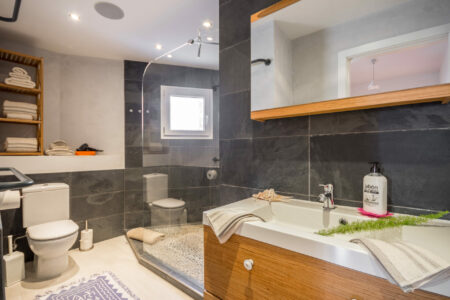 Bathroom In Elegant Penthouse With Terrace And Lift In Palma Old Town