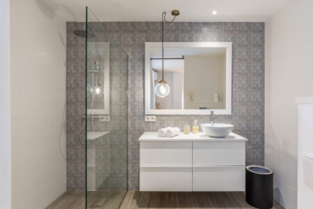 Bathroom In Two Bedroom Apartment In Santa Catalina With Shared Terrace