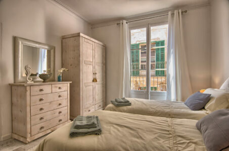 Bedroom In Three Bedroom Loft Apartment In Palma Old Town