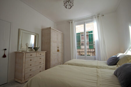 Bedroom In Three Bedroom Loft Apartment In Palma Old Town