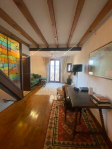 Desk In Townhouse With A Private Terrace In Palma