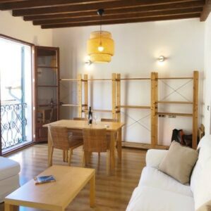 Dining Area At Spacious One Bedroom Apartment Near Plaza Mayor