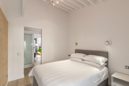 Double Bedrooms In 2 Bedroom Apartment In Santa Catalina