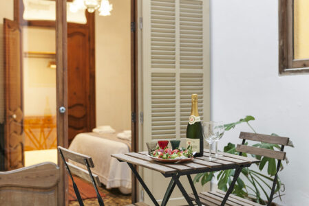 Patio In Two Bedroom Apartment With Patio In Palma Old Town