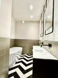 Bathroom In Elegant Two Bedroom Apartment In El Born 4