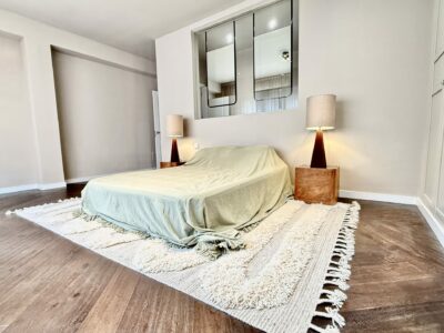 Bedroom In Elegant Two Bedroom Apartment In El Born 2